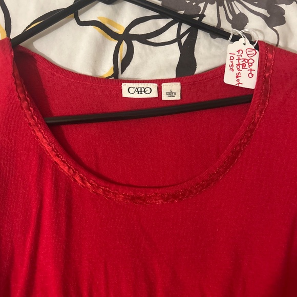 11) super cute red Cato size large ribbed fitted shirt with short couple sleeves - Picture 2 of 3